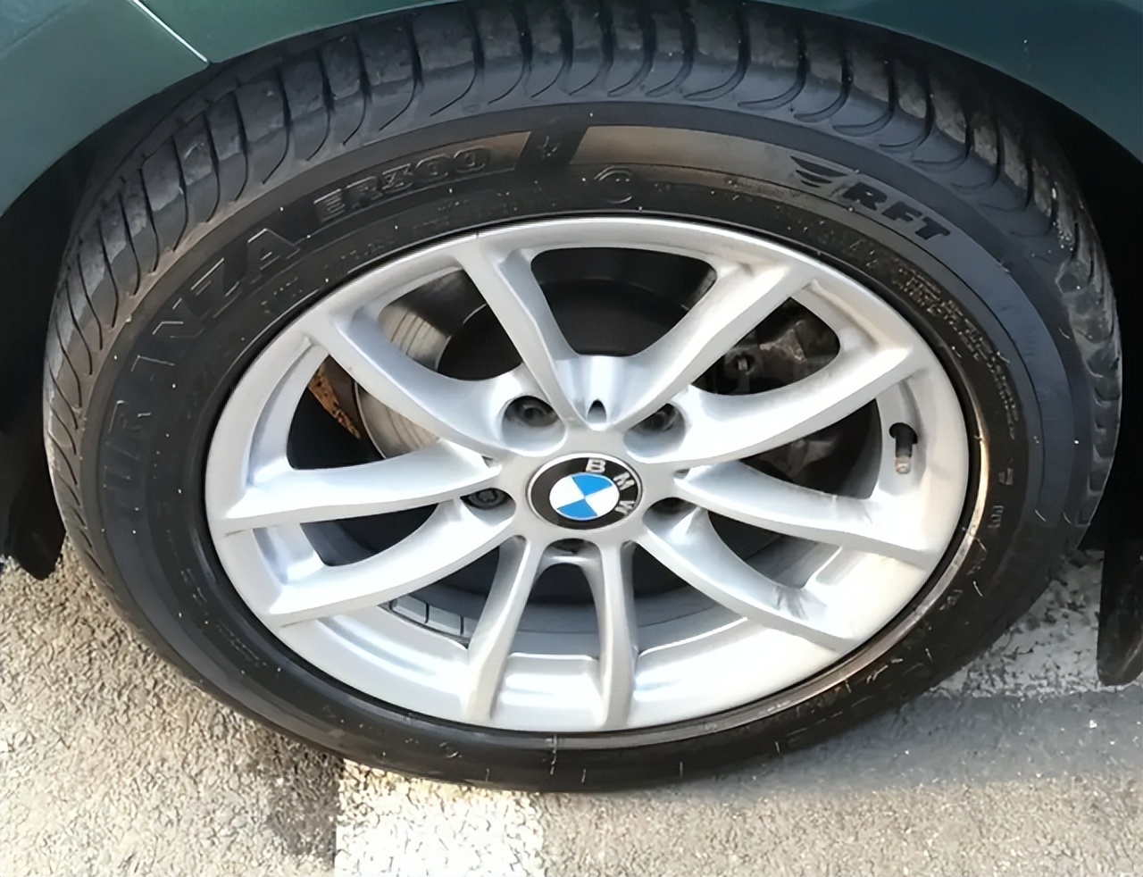 宝马车将防爆胎换成普通胎行不行,宝马防爆胎前轮换成普通胎