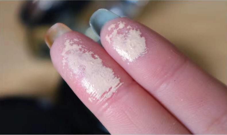 ysl皮革气垫和兰蔻菁纯气垫,公认好用的四大气垫