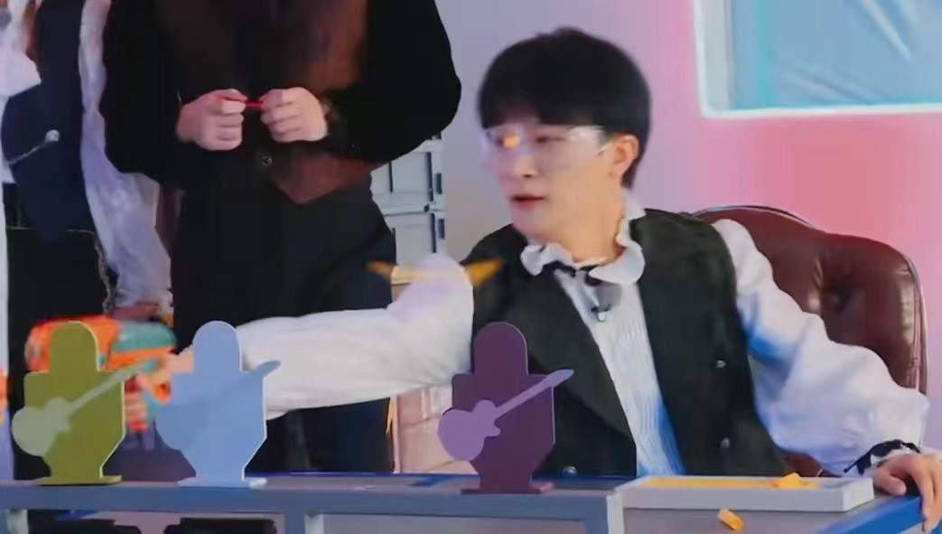 奔跑吧第7季首播撕名牌,奔跑吧第七季首播撕名牌