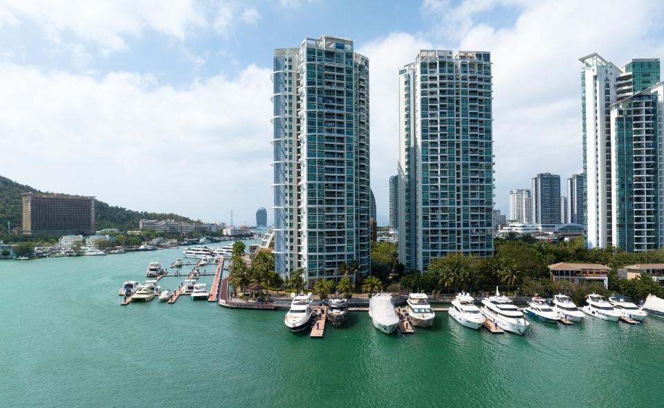 一位34岁的也门人,在三亚开了两家“万亿级”公司