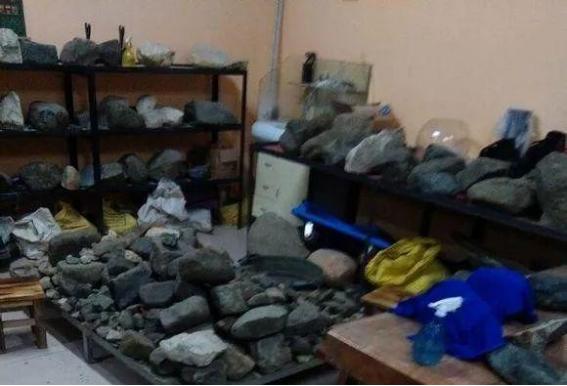 和田玉行情和翡翠行情比对,和田玉与翡翠升值潜力