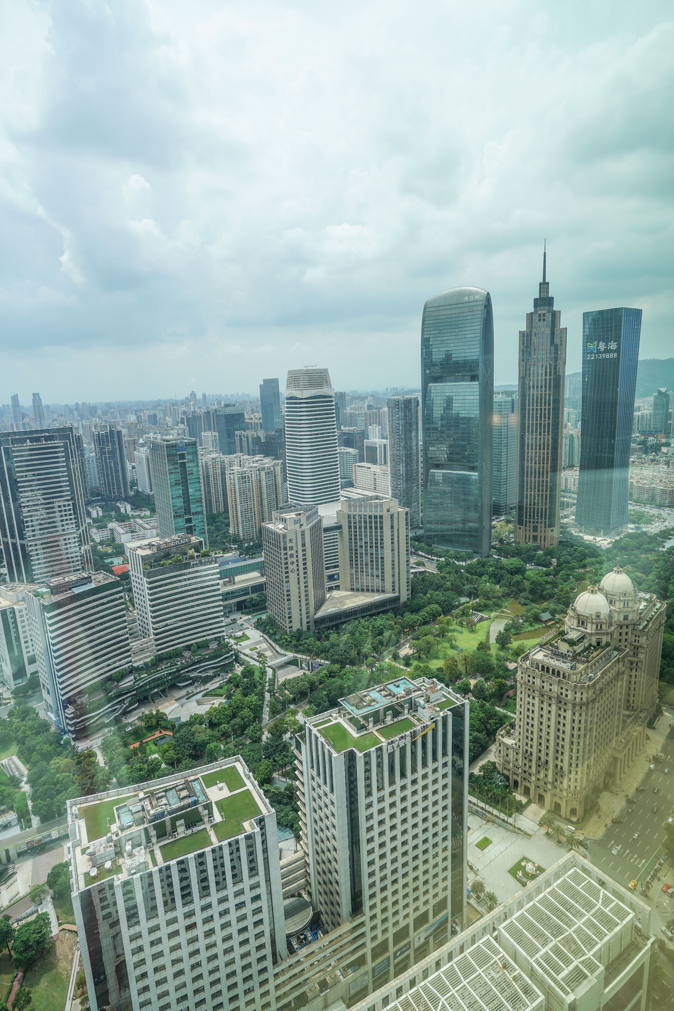 广州七星酒店在什么位置,广州最高端的五星级酒店