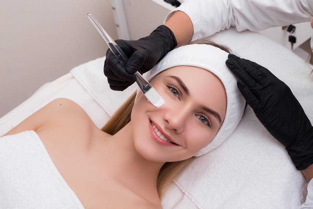 敏感肌有4种症状，买护肤品6个小贴士，早晚护肤6个步骤，可试试