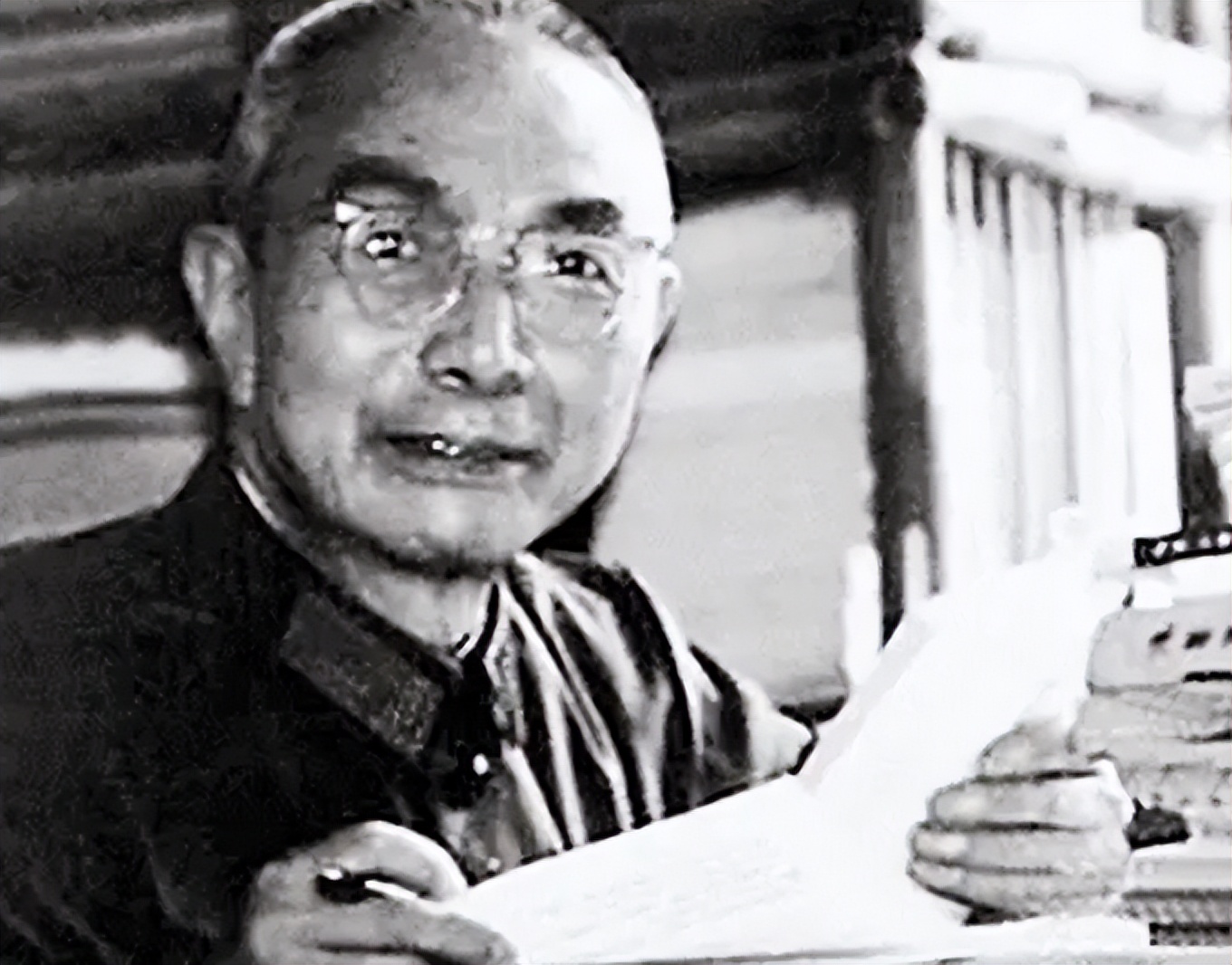 拿着国民*党**的钱，为*产党共**招兵买马，红色特工郭汝瑰到底有多牛？