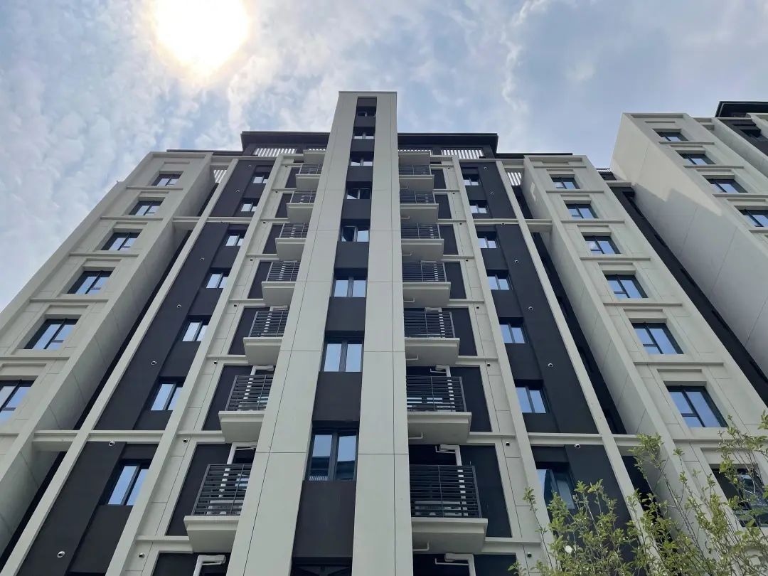 提前半年交房靠谱吗,提前半年交房装修的房子是现房吗