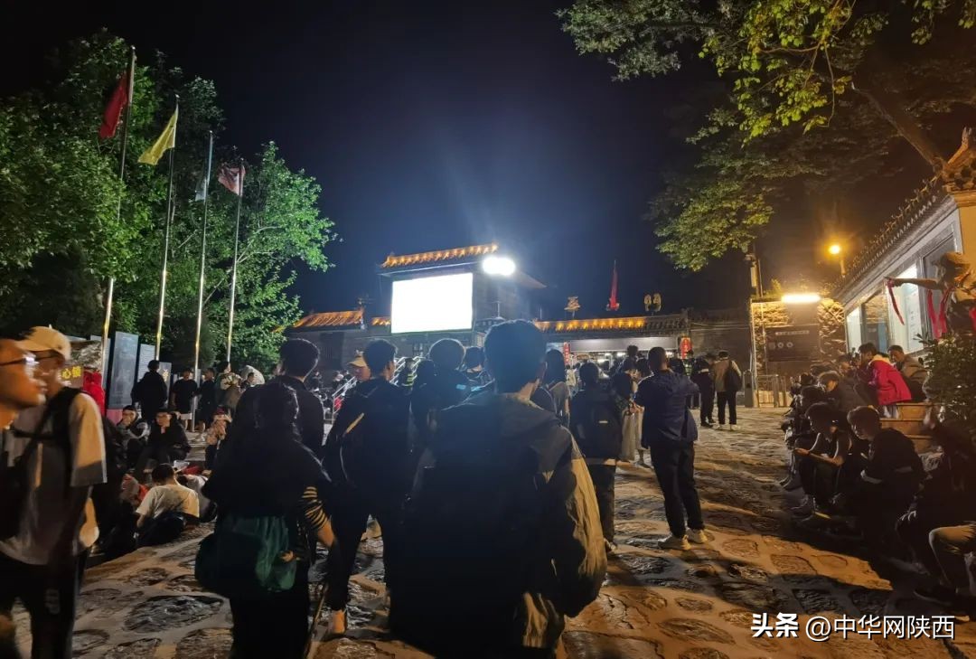 暑期爬华山攻略,华山旅行攻略夏季游玩路线推荐