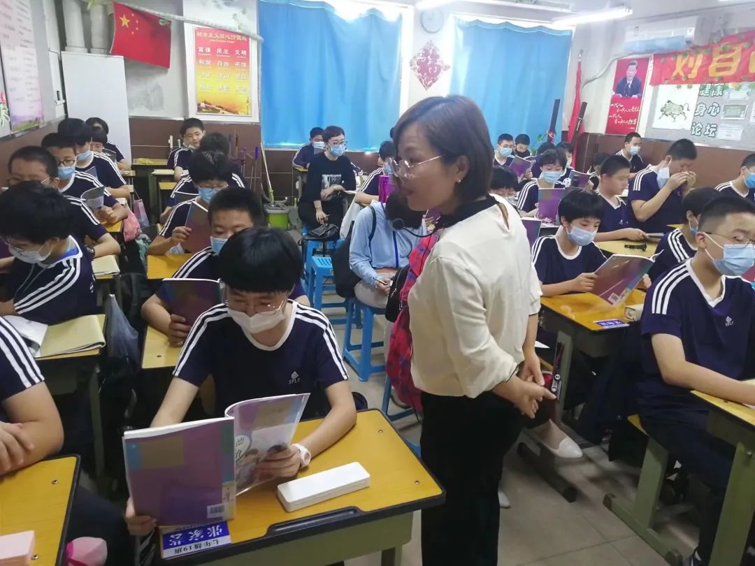 「师者铸魂」“我最喜爱的老师”--超越团队文理组