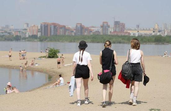 长在身体什么部位的痣容易癌变,脖子突然长痣是癌症的症状