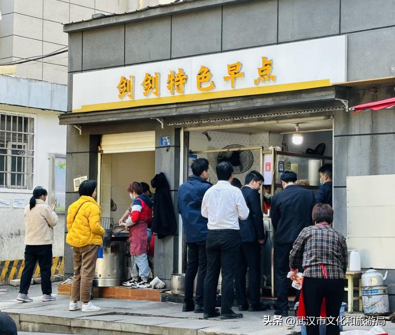 带上128g的胃跟我走,带着128g的胃来喝心心念念的奶茶