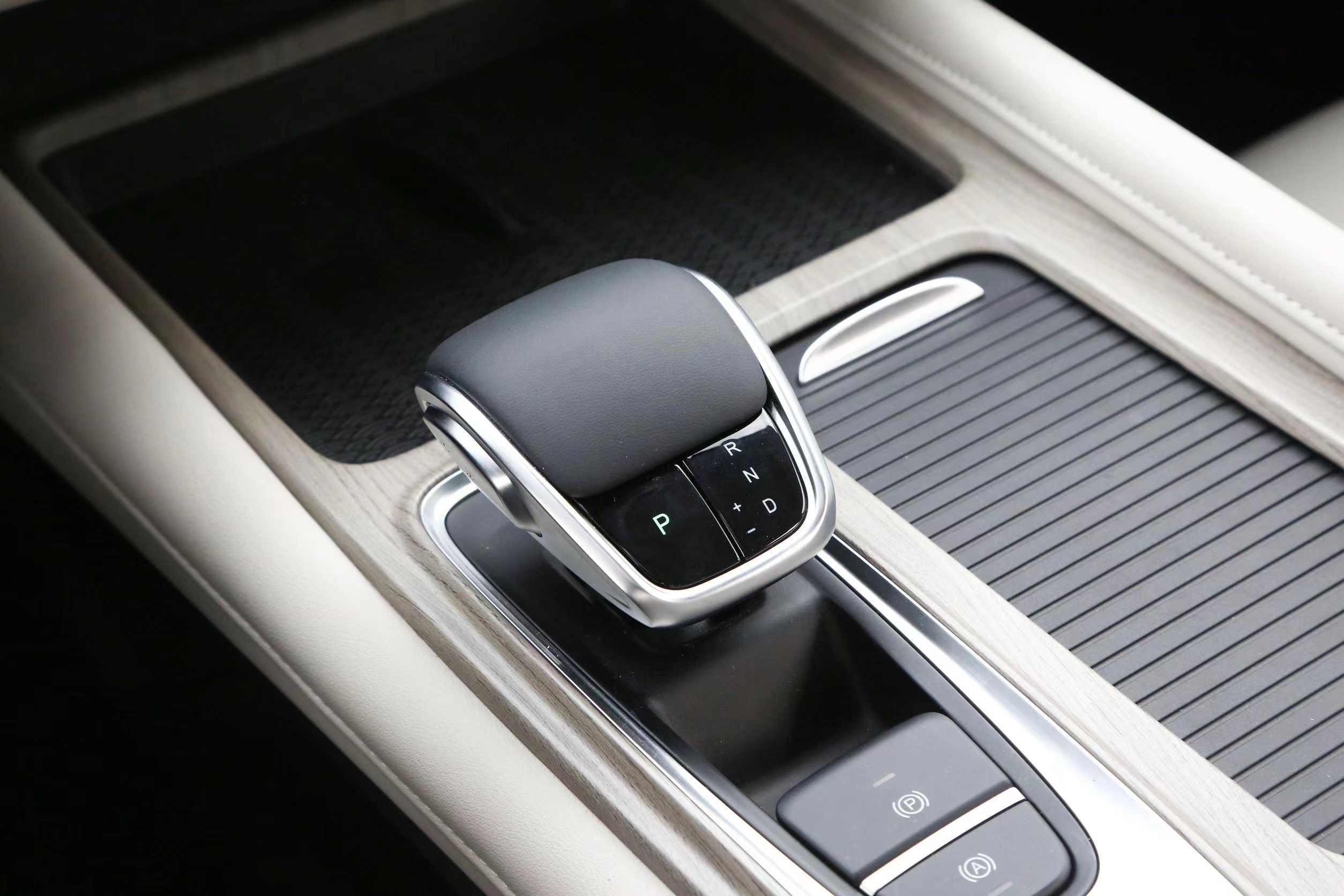 奇瑞艾瑞泽8有多好,奇瑞艾瑞泽810万家轿评测