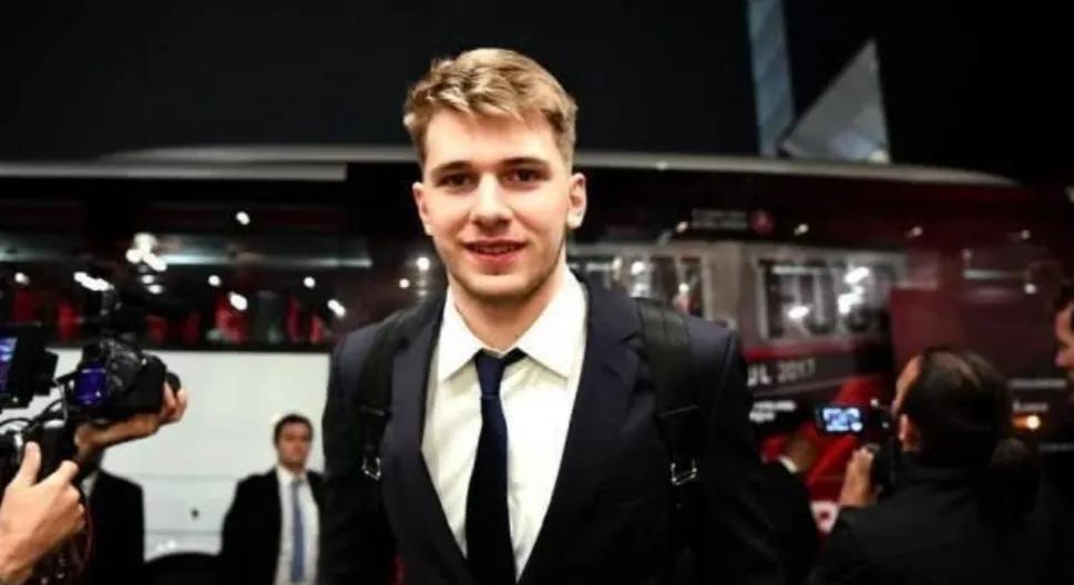 现役NBA公认“最帅”的6大球星，尤其第2位，号称少女收割机