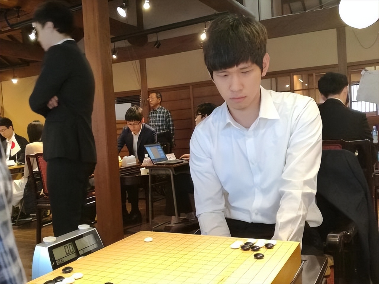 中韩围棋十六强最后一局,中韩围棋十人对抗赛结果