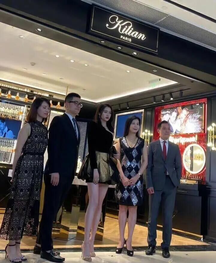 关晓彤壮吗,关晓彤长得壮