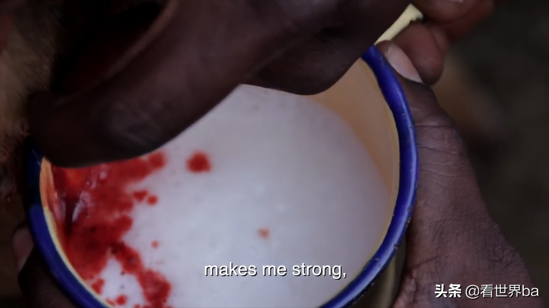 马赛人拿长矛单杀狮子,马赛人单枪匹马猎杀狮子