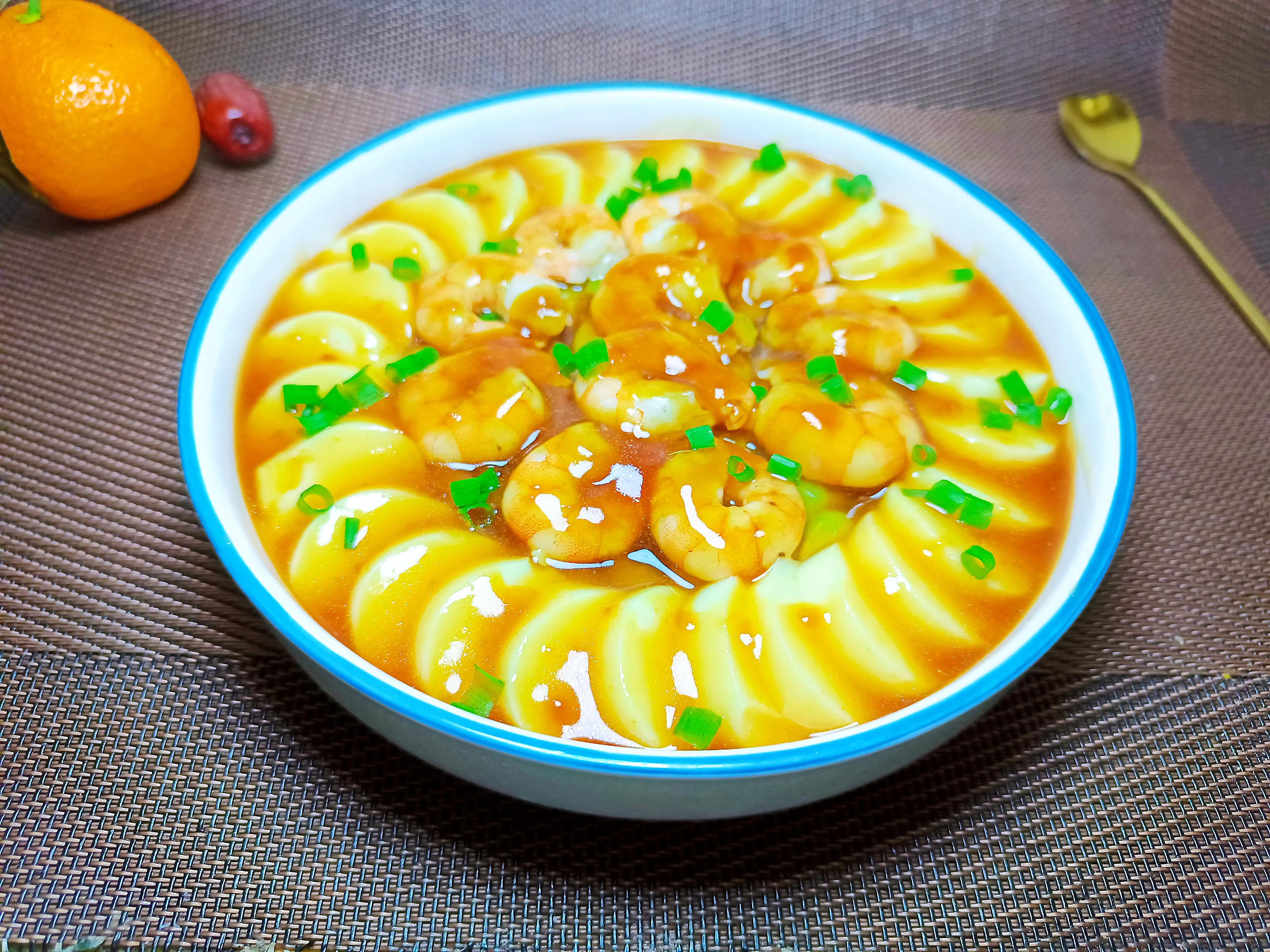 除夕年夜饭，不管有钱没钱，6道“吉祥菜”记得吃，寓意兔年吉利