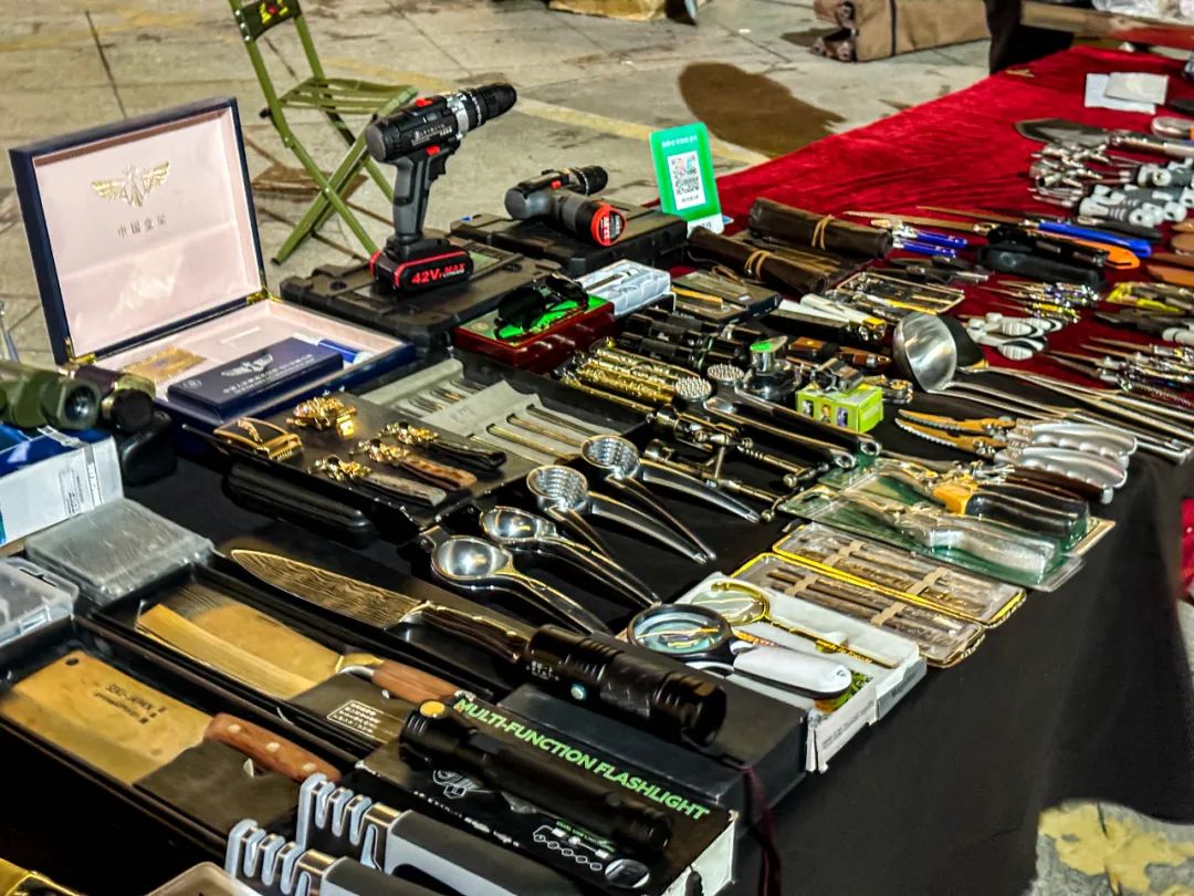 100元在潘家园古董市场捡漏,价值千万的古董交易