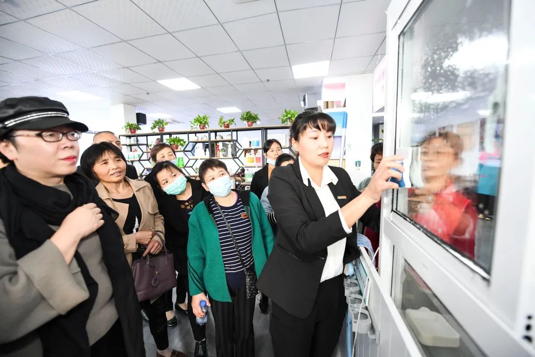 加盟一家家政公司需要多少加盟费,如果加盟一个店需要了解什么