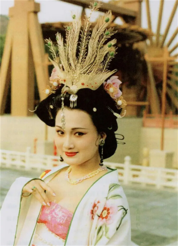 唐朝杨贵妃是不是也这么胖,唐朝杨玉环真实体重