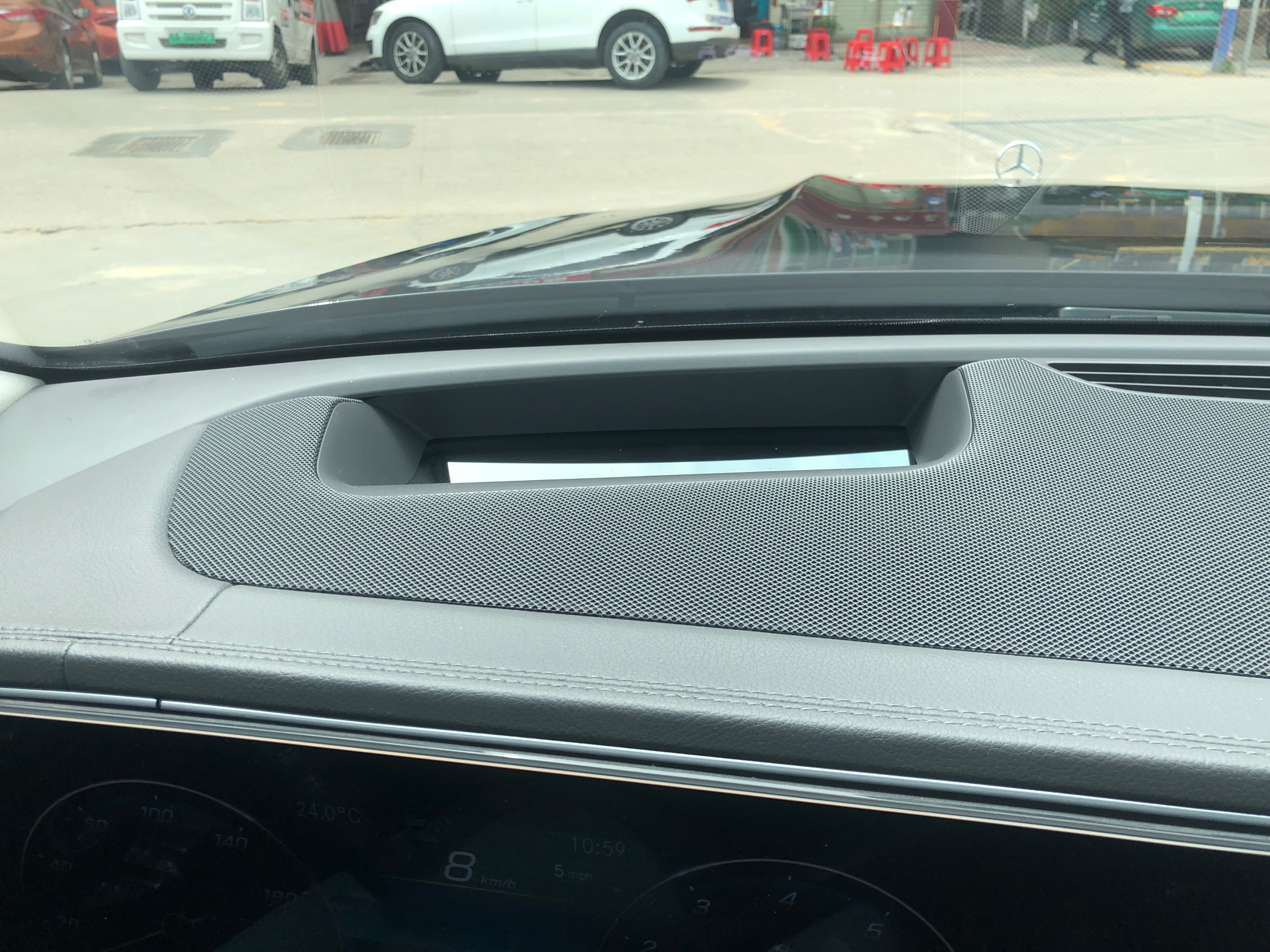 奔驰gls450抬头显示演示,奔驰gls450抬头显示如何操作