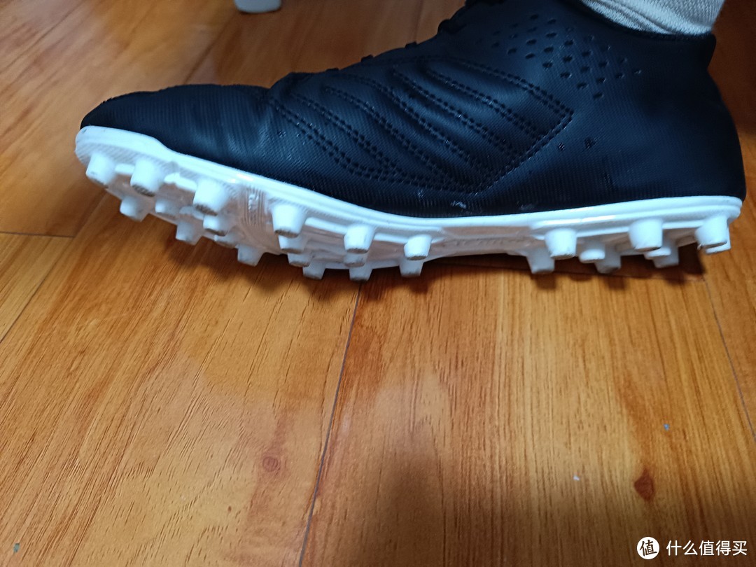 迪卡侬100多的鞋子,迪卡侬100块钱以下的足球