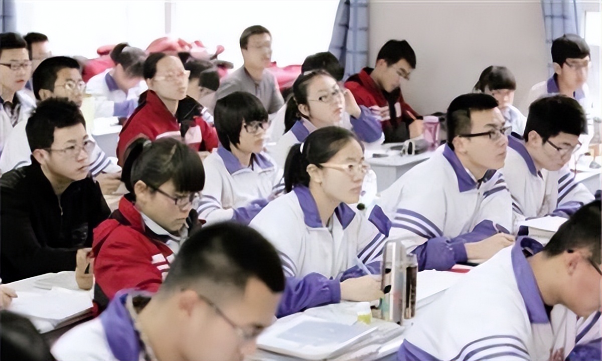 年轻人沉迷奶嘴乐,年轻人沉迷游戏危害