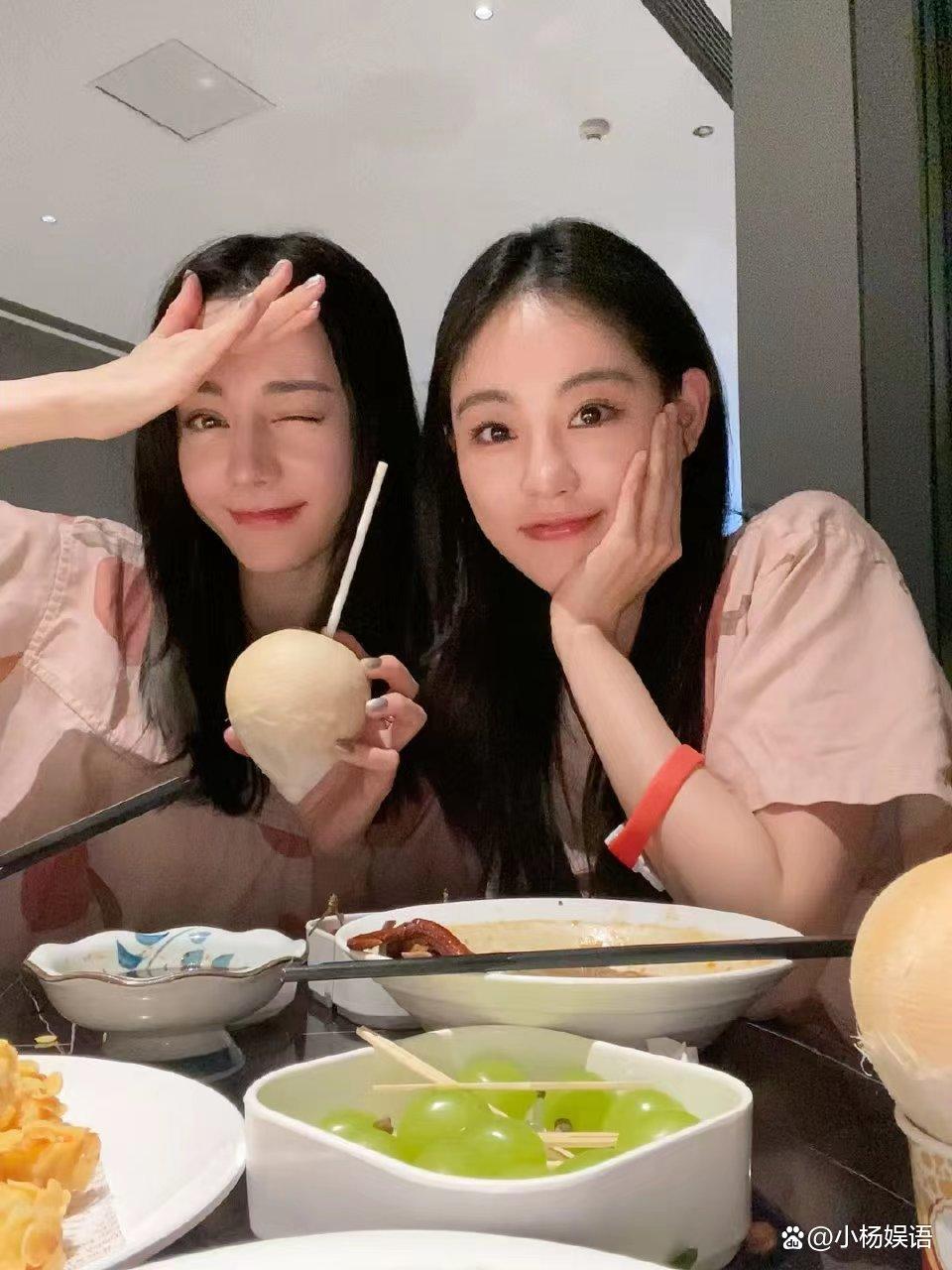 星光大赏2020迪丽热巴祝绪丹,祝绪丹晒与迪丽热巴奇怪可爱视频