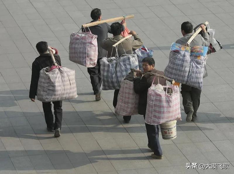 平凡路上的创业人小故事,平凡人的创业故事简短