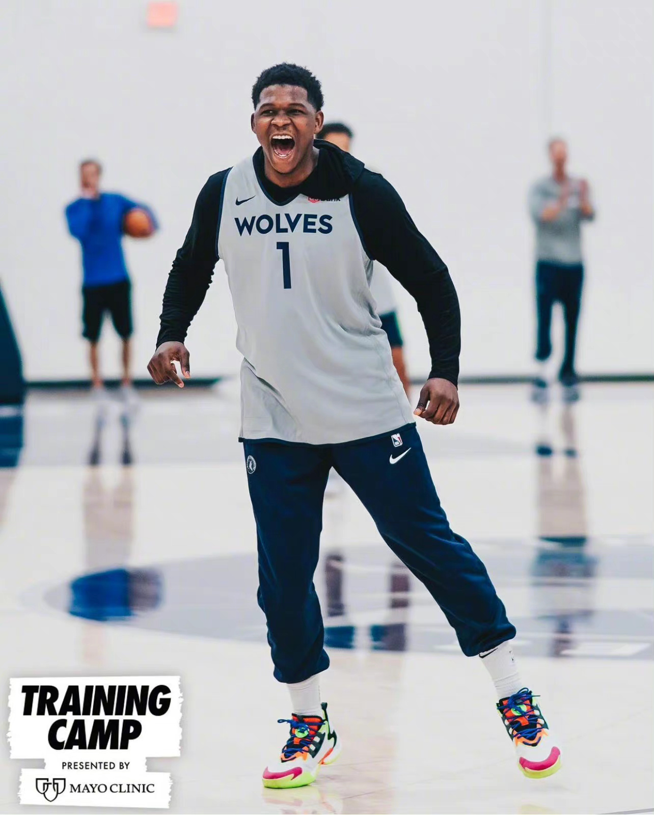 nba威金斯比赛,威金斯比赛穿的什么鞋