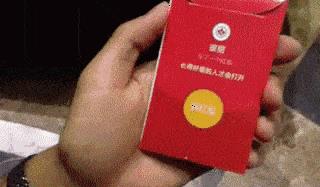 塞进去容易拔出来难,妹子着急死了哈哈哈哈哈哈！真的尴尬啊