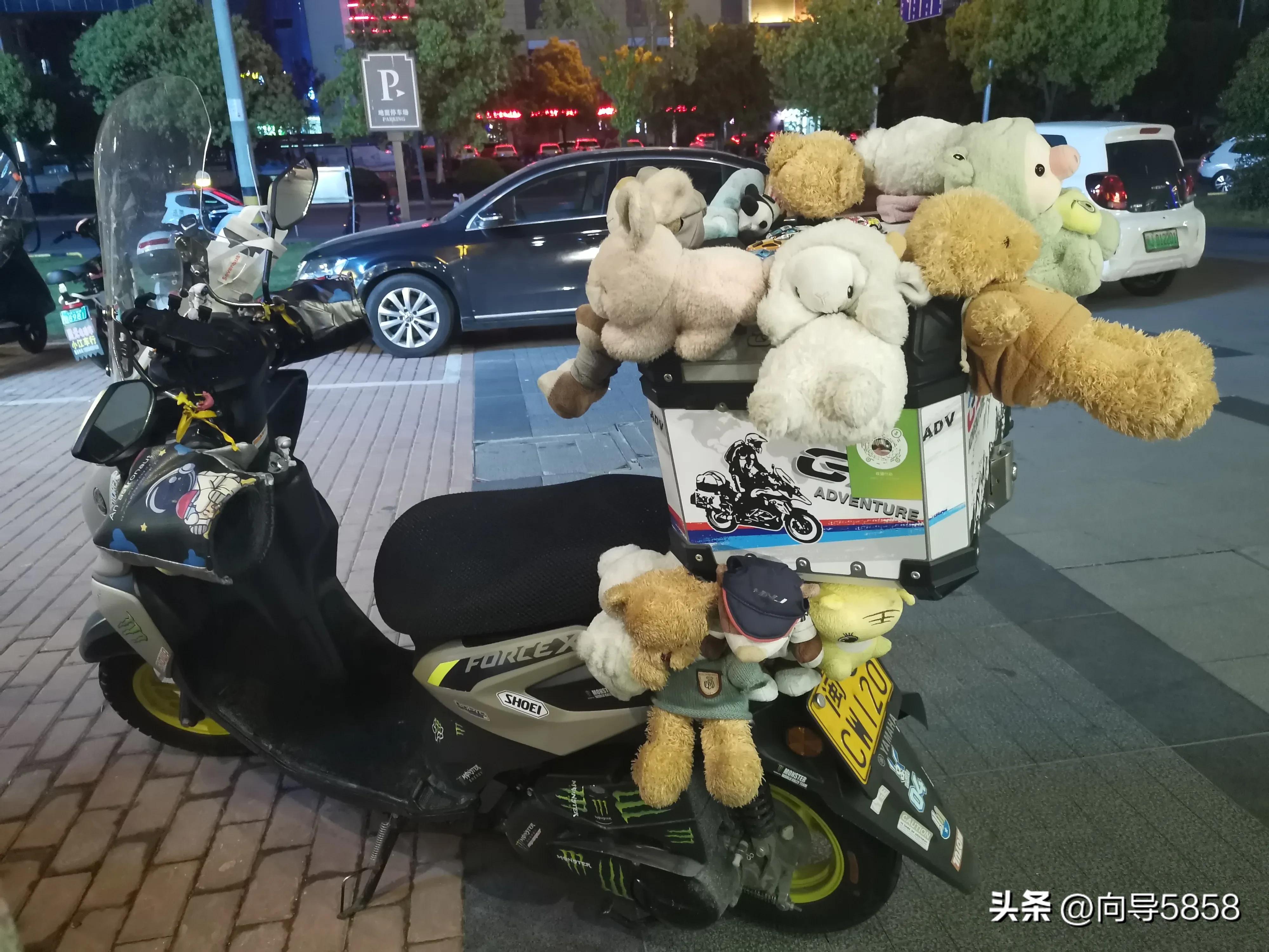 昨晚巧遇一位头脑活络的小哥，在内卷的大环境下，他这样赚钱！