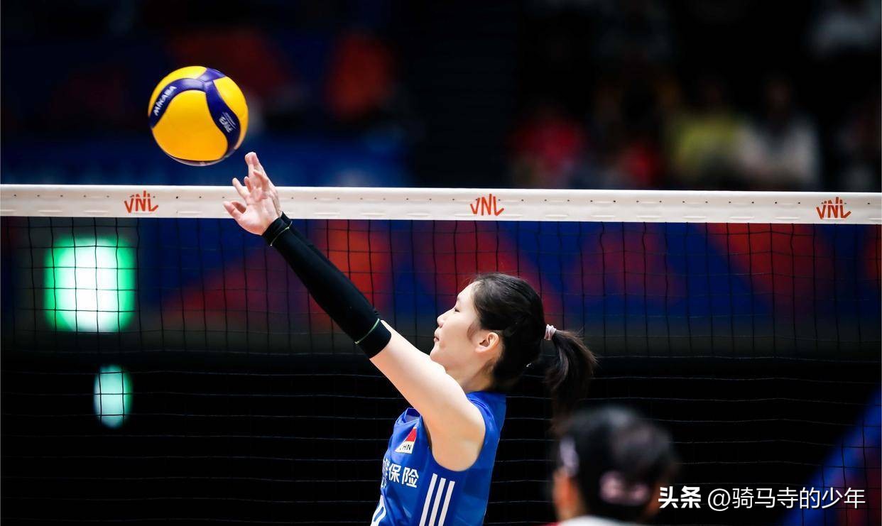 女排12人名单最新巴黎奥运会,女排朱婷入围名单