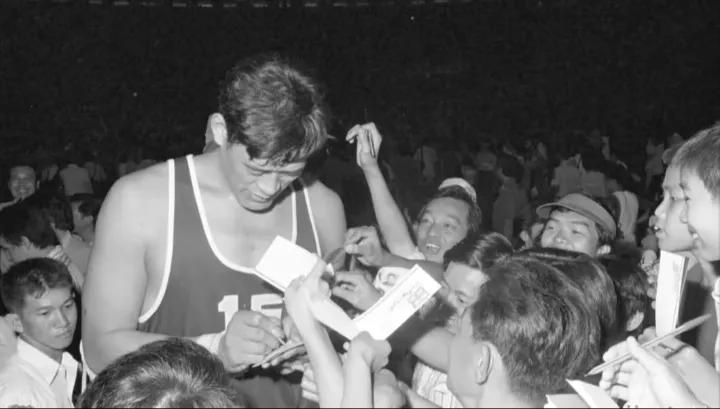 穆铁柱篮球时代排名,穆铁柱同时期的中国男篮替补中锋