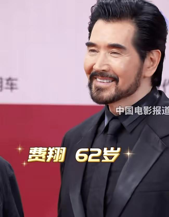 这一夜，36位男明星原形毕露!超清大头贴，全员无滤镜，没人扛住