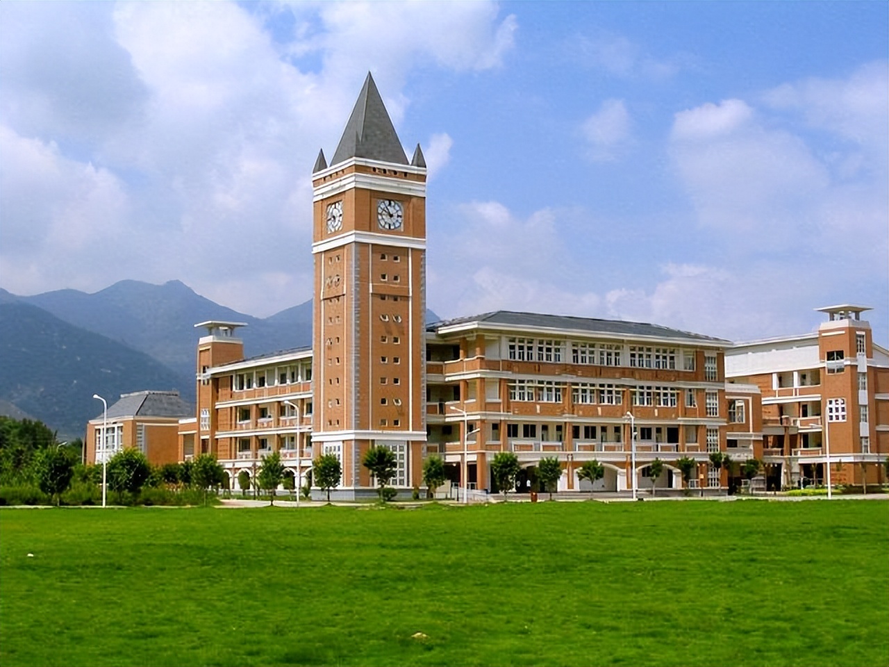 大学排行榜深圳大学,最强双非深圳大学