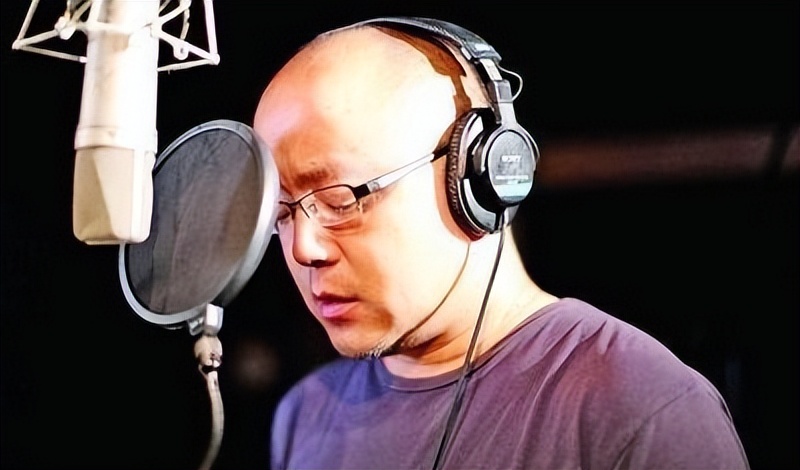 窦唯秃顶图片,窦唯从型男变邋遢大叔