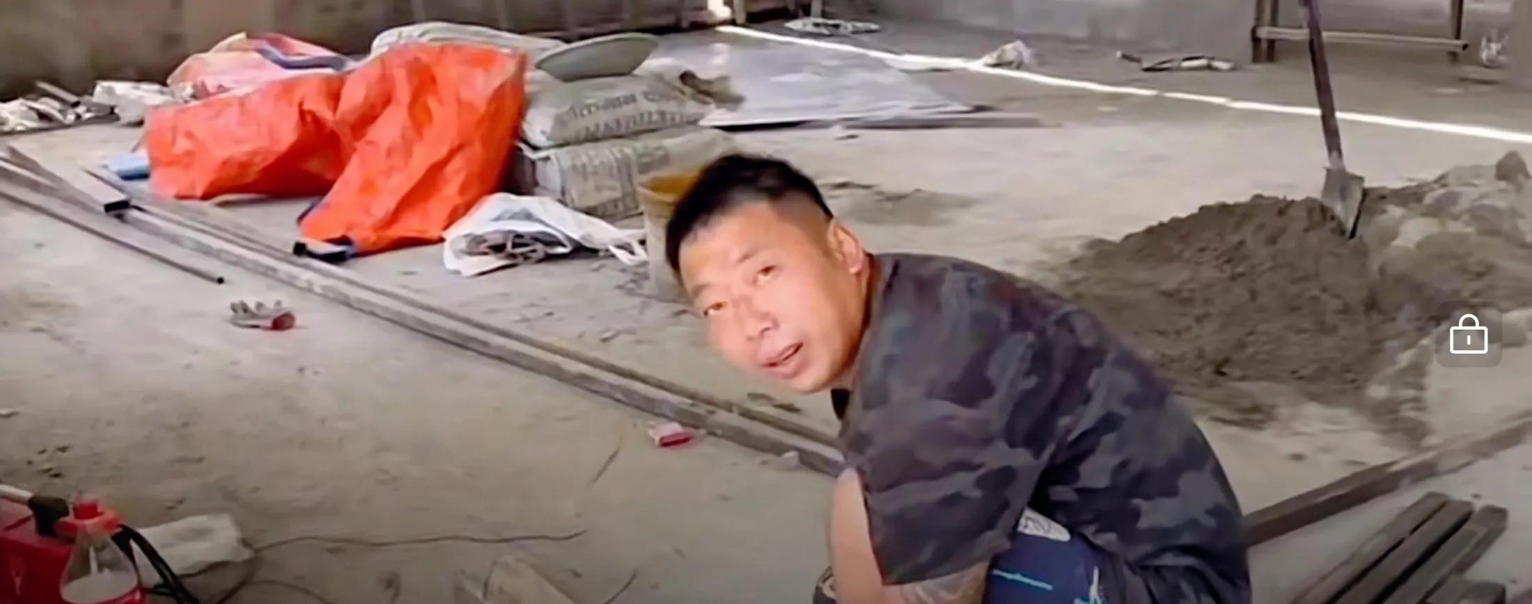 没有不散的宴席，曾经热闹的博卡拉渐渐沉寂，老高和阿宽才是赢家