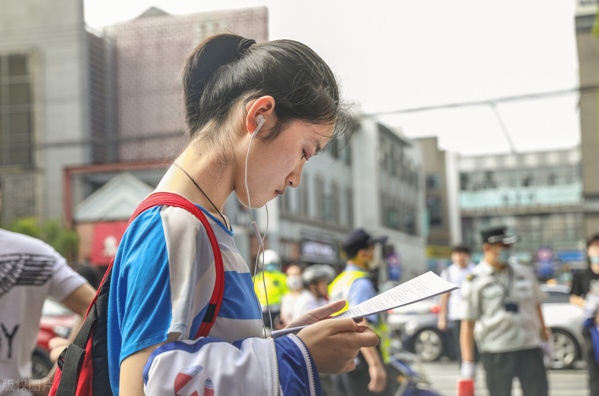 高中高一与高二哪个重要,高考怎么才能考上重点高中