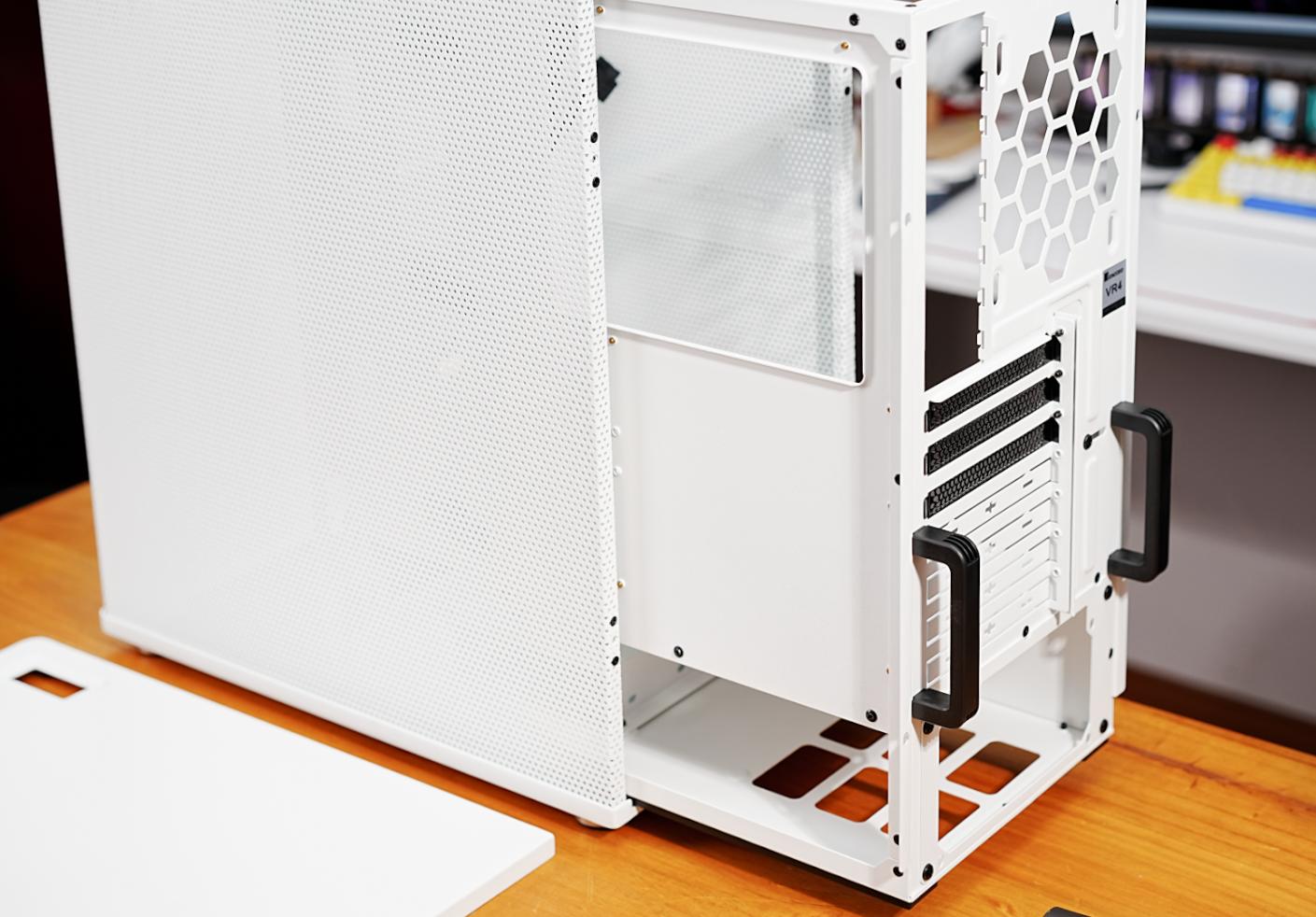 乔思伯vr4底部风扇,乔思伯vr34.0itx机箱