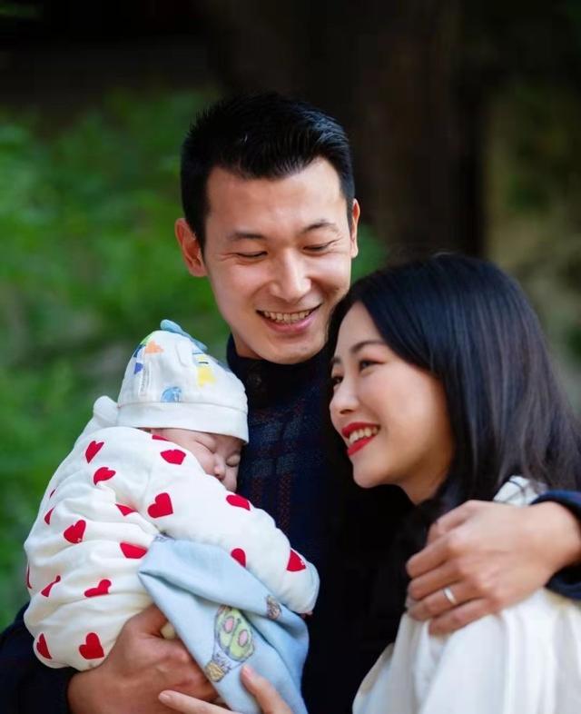 八位已经生过孩子的女明星,女神生下六个小女孩