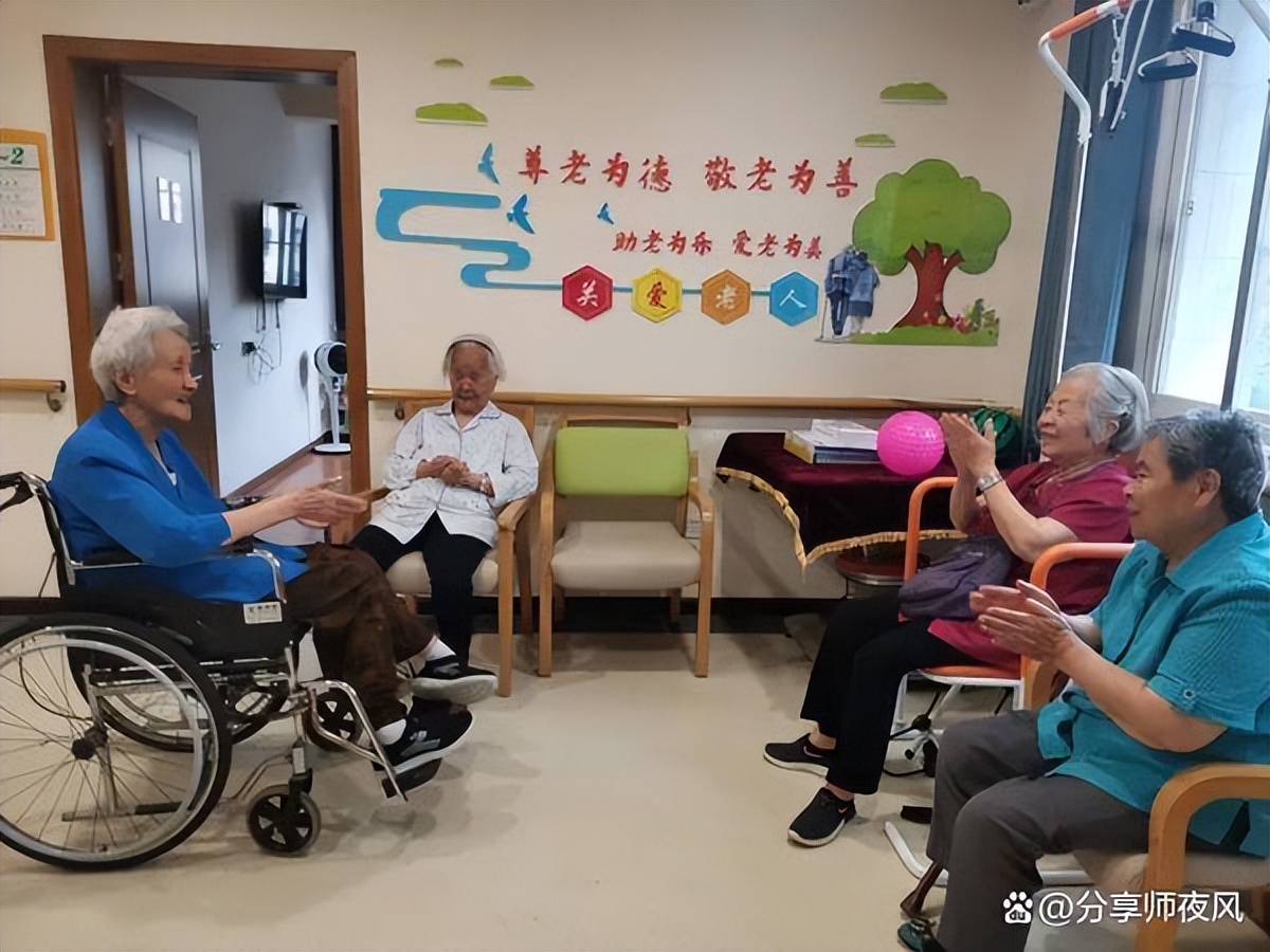 如果老了生活不能自理了怎么办,人老了不能自理拖累儿女了怎么办