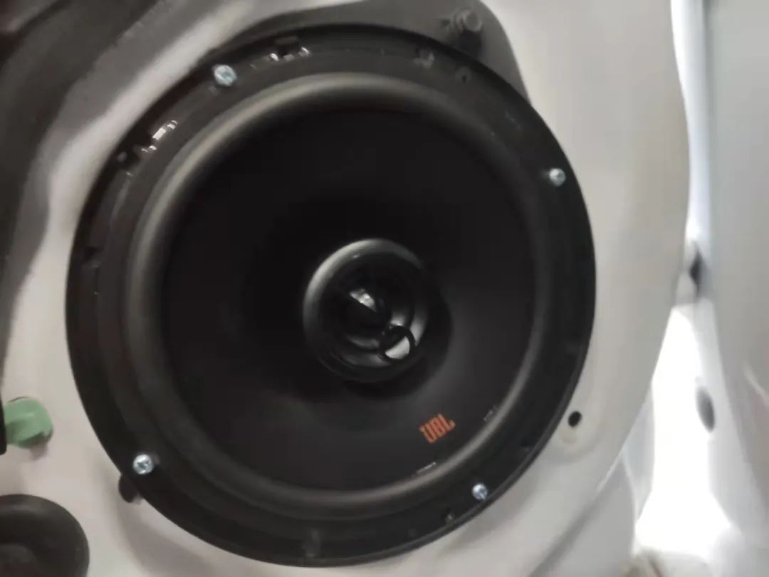 迈锐宝jbl原车音响试听,迈锐宝换jbl6500c音响