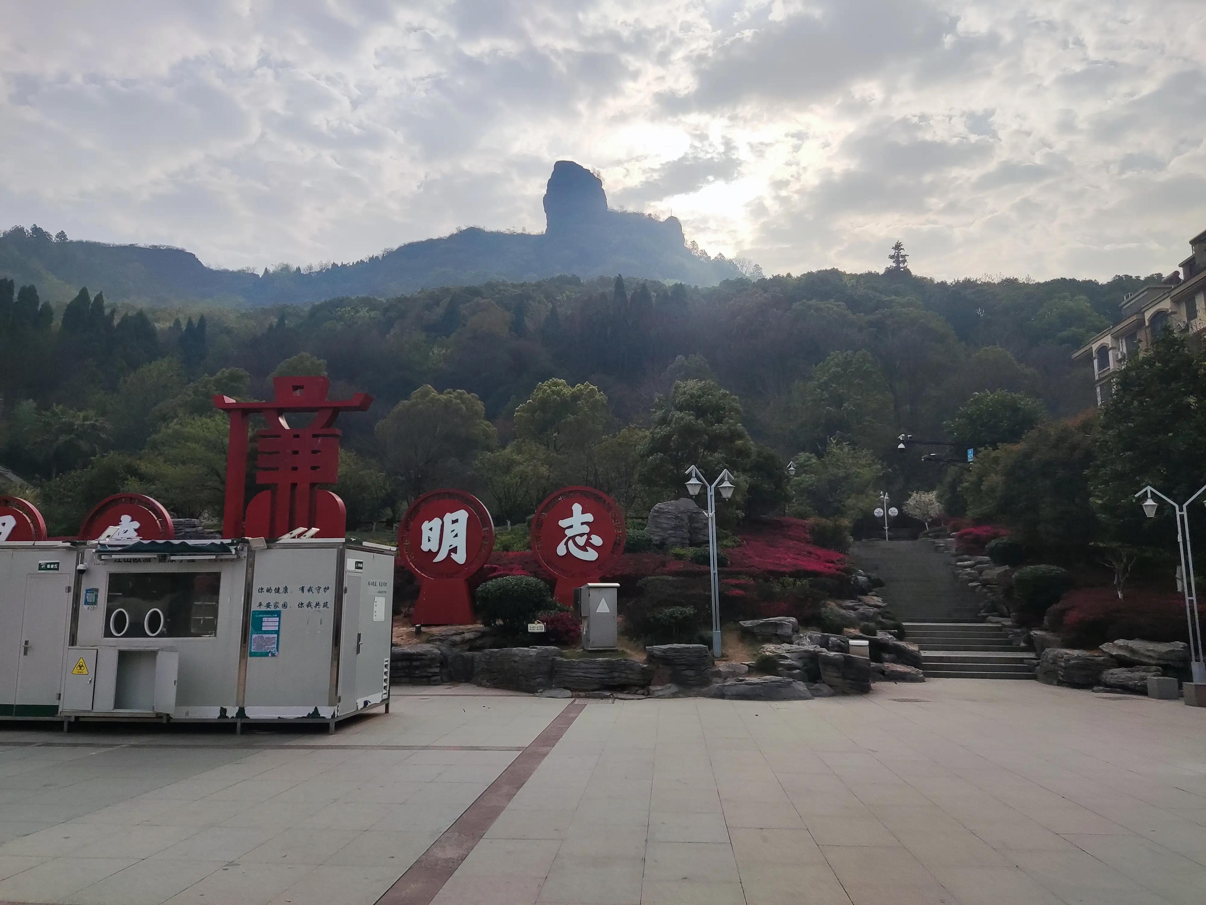 坐长途火车游中国,坐着火车旅行中国