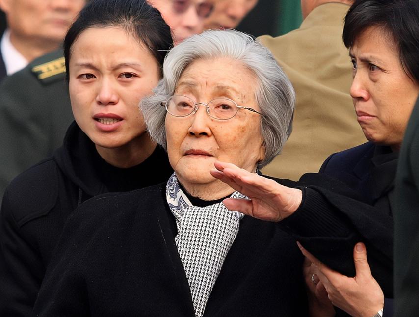 钱学森怎么追求蒋英,蒋英给钱学森介绍对象