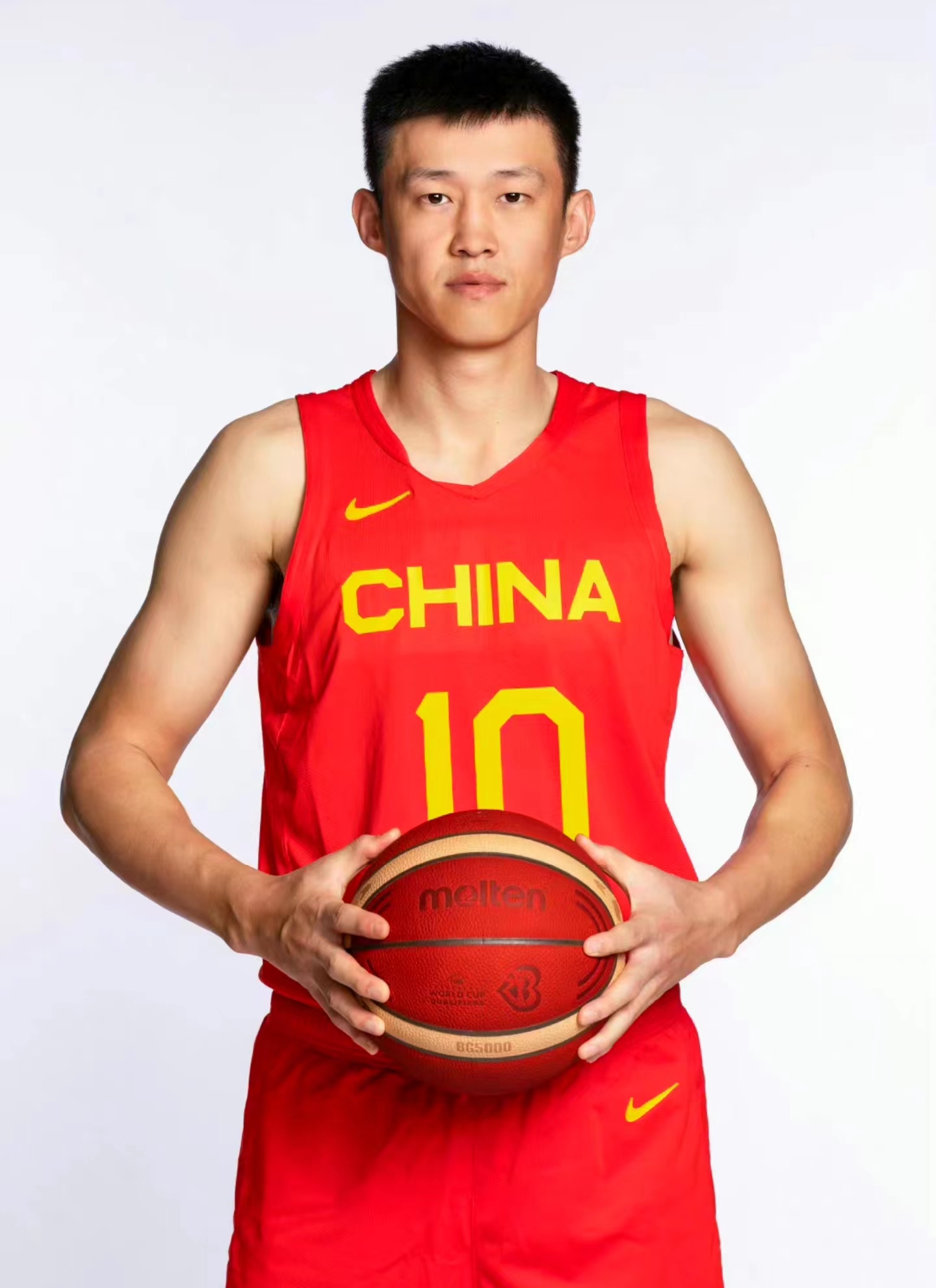 易建联赵睿胡明轩郭艾伦国家队,胡明轩和赵睿郭艾伦谁更强