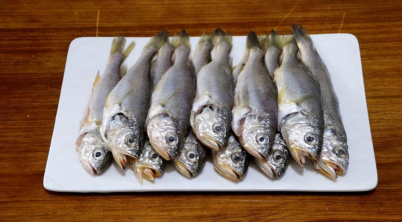 买黄鱼是买杀过的还是没杀的,深水黄鱼和野生大黄鱼区别