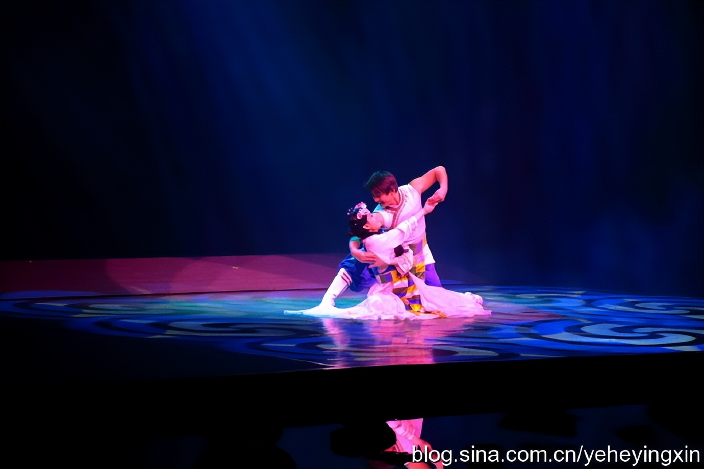 丽江丽水金沙表演好看吗,丽水金沙民族歌舞表演