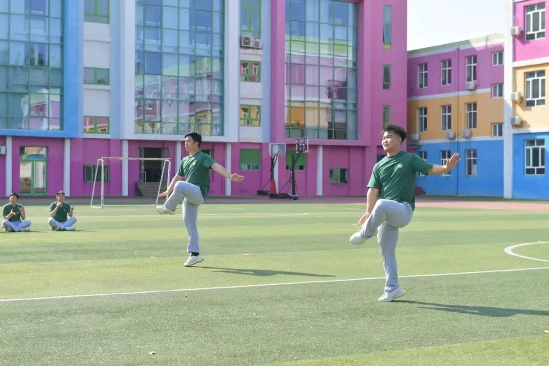 对刘畊宏的描写,刘畊宏很拽的角色