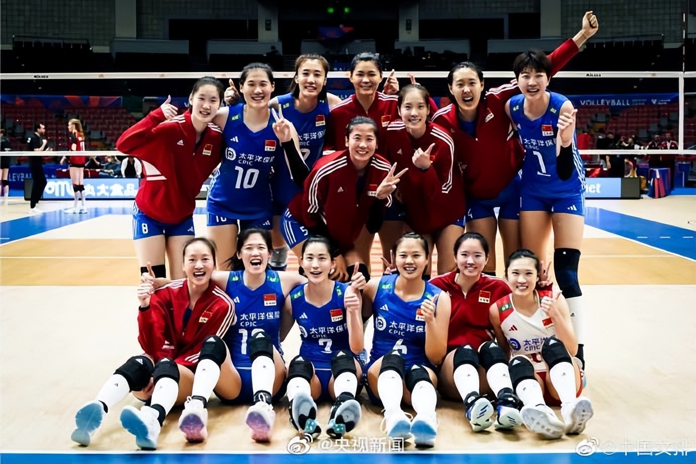 世联赛中国女排3-0横扫日本,中国女排3-0完胜日本队视频