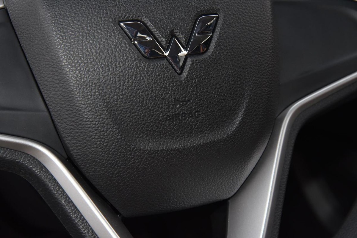 五菱宏光s31.5t试驾,2022年新款五菱宏光s3豪华商务版