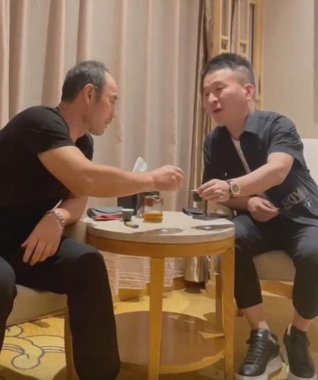 旭日阳刚2017年现状,旭日阳刚对汪峰什么看法